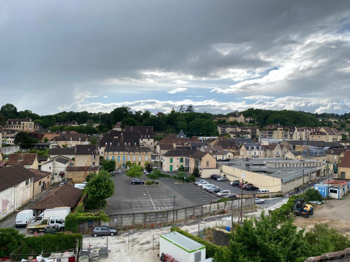 Residence Les Trois Jardins Avec Wifi Et Parking Gratuit Sarlat Esterno foto