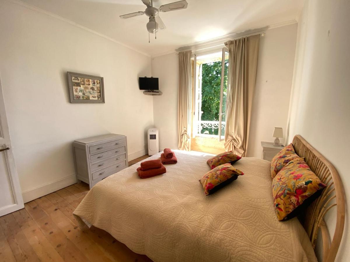 Residence Les Trois Jardins Avec Wifi Et Parking Gratuit Sarlat Esterno foto