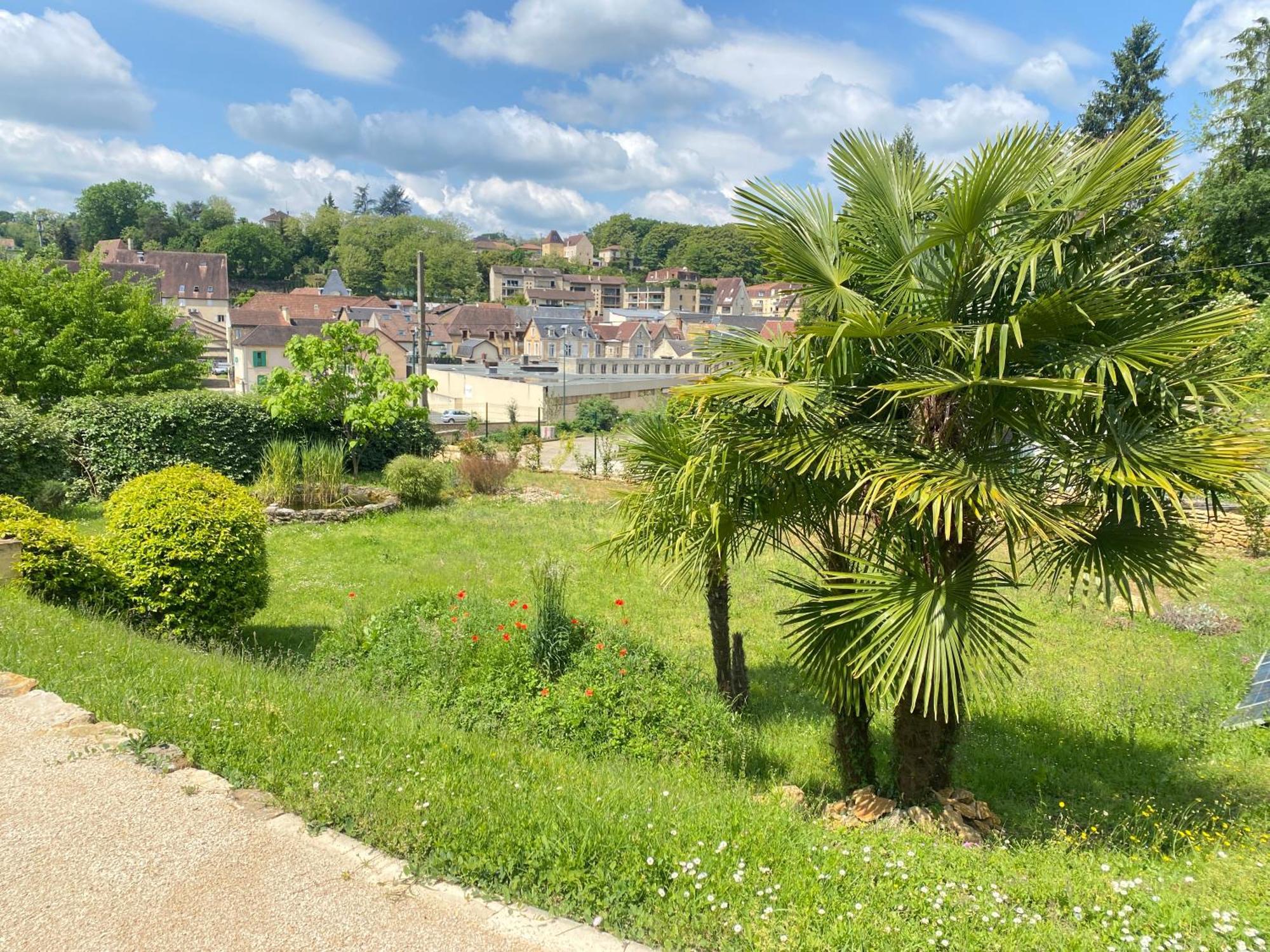 Residence Les Trois Jardins Avec Wifi Et Parking Gratuit Sarlat Esterno foto